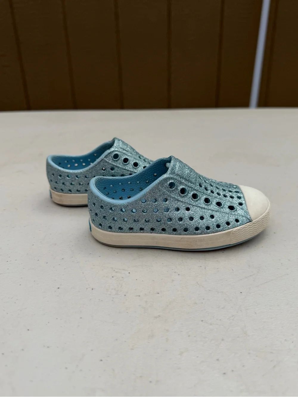 Native Kids Light Blue Glitter Slip-On Sneakers